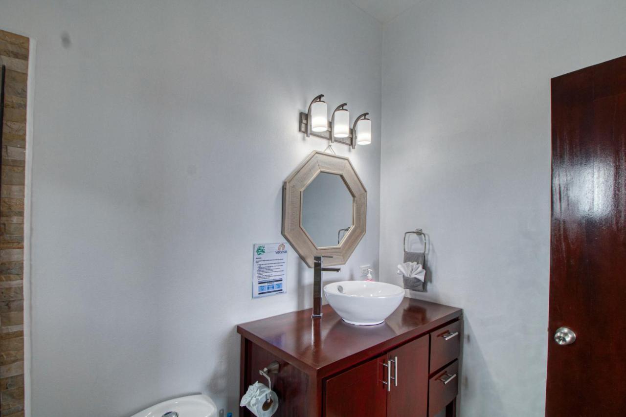 Villa Sea Lux San Pedro  Extérieur photo