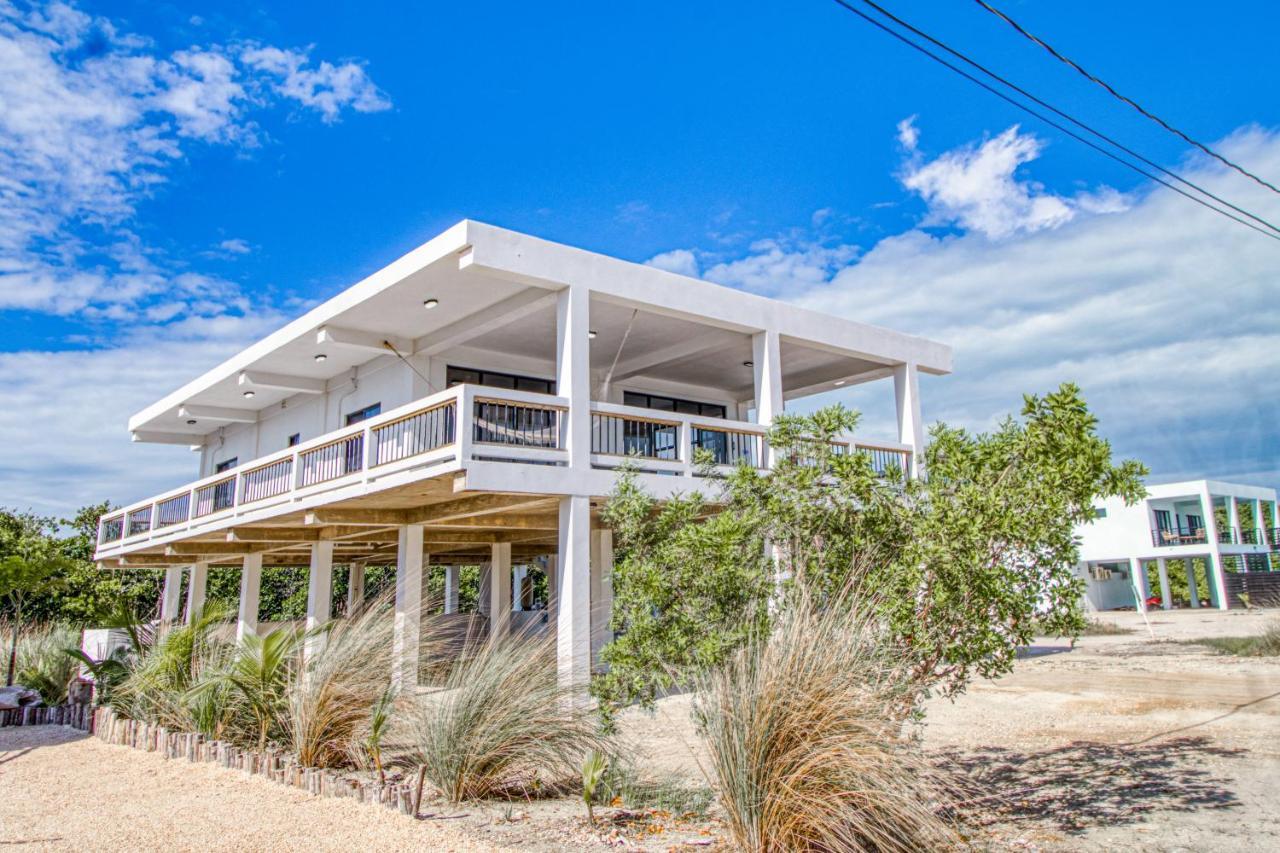 Villa Sea Lux San Pedro  Extérieur photo